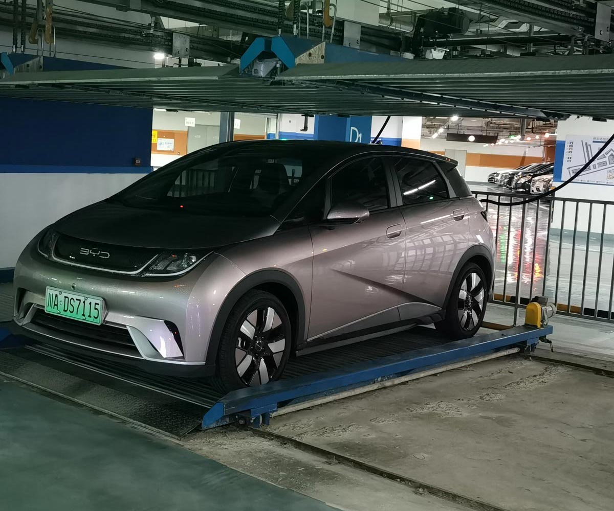 三層升降平移機械車位租賃